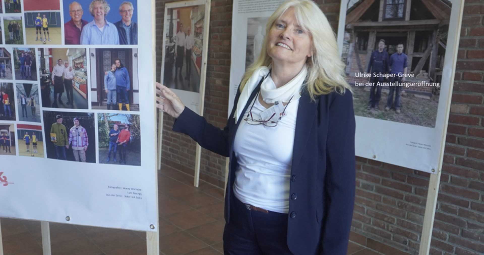 Ulrike Schaper-Greve bei der Ausstellungseröffnung 